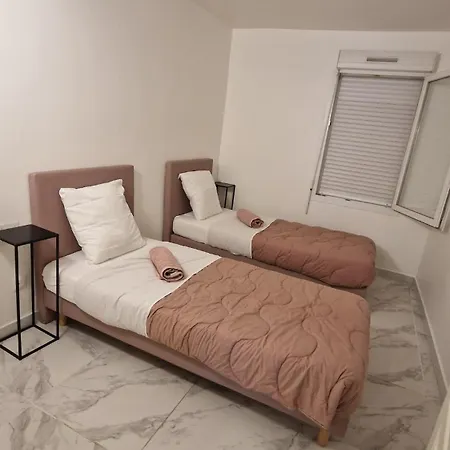 Grand T3 Climatise Centre 5 Pers Confort * Сет